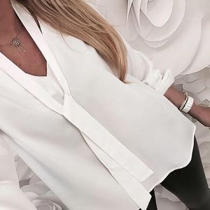 ❤️Blouse With Scarf ❤️